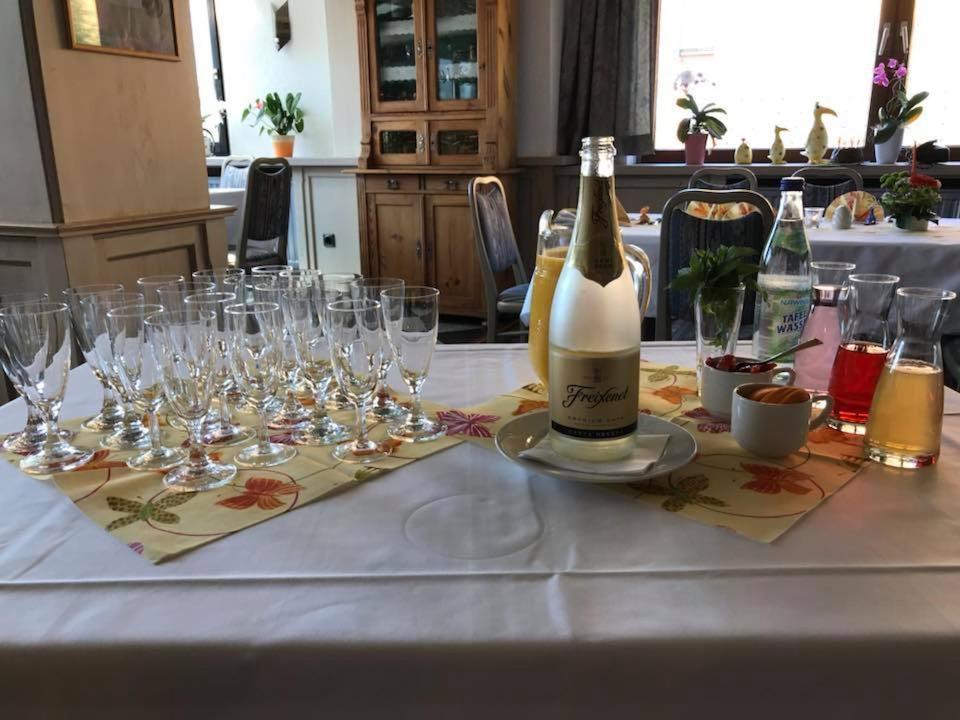 Bauer'S Pension-Restaurant-Catering Grosshabersdorf Zewnętrze zdjęcie